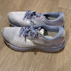 Women’s Brooks Ghost 14 size 8